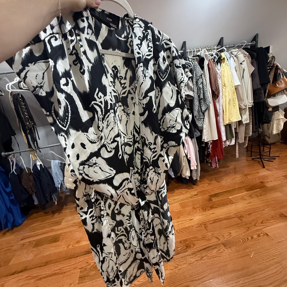 Black & White Printed Kimono Robe - Women Intimates
